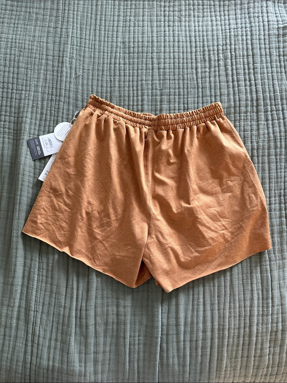 Vuori Women's Boyfriend Short - Size Small - Picture 2 of 5